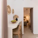 Kanelis &