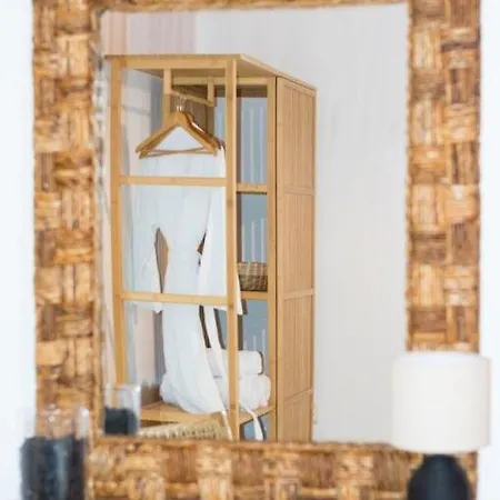 Kanelis & Apartment *